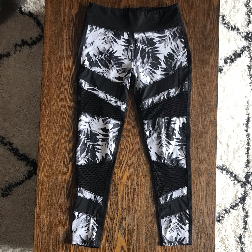 Jessica Simpson workout leggings with mesh panels